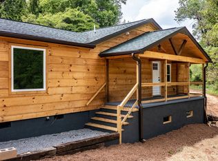 7494 Watershed Rd, Morganton, NC 28655