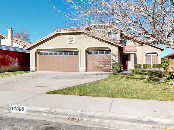 3rd image of 14400 Las Flores Dr