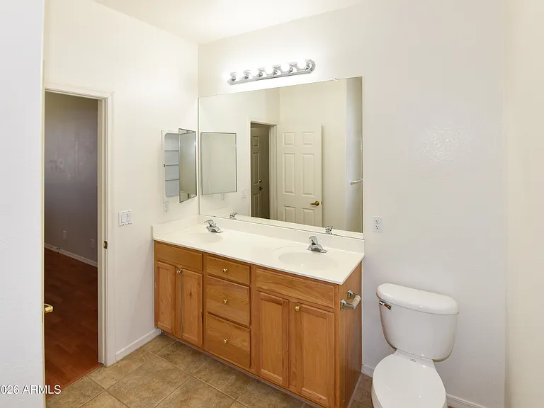 1335 E June St #213 — Photo 15