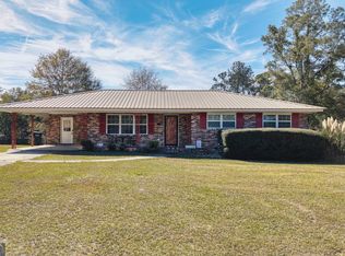 104 Azalea Ln, Reidsville, GA 30453