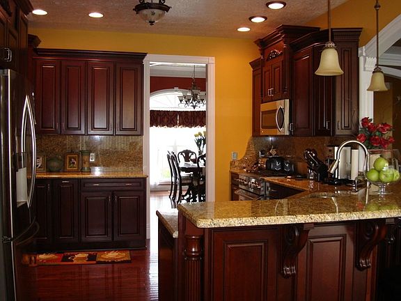5th image of 255 Villa Ray Dr