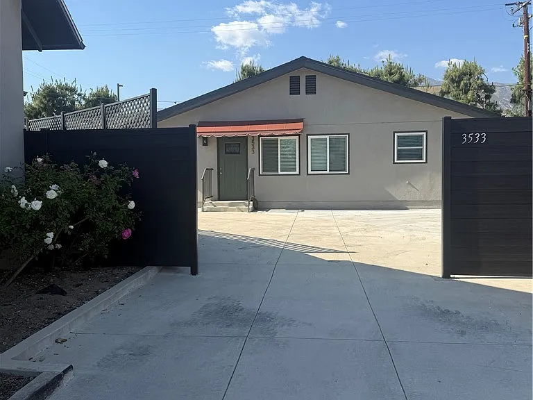 3533 Brandon St — Photo 1