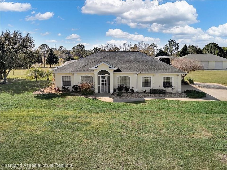 1st image of 4025 Thoroughbred Ln