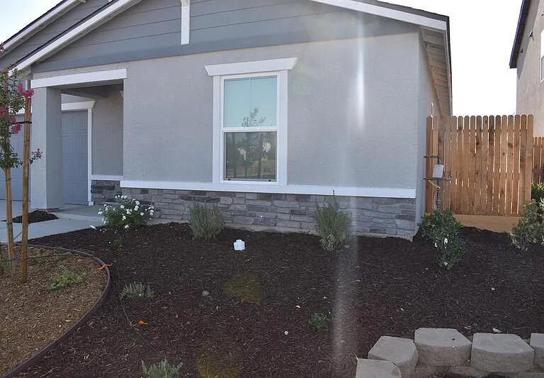 4027 Bayonet Dr — Photo 2