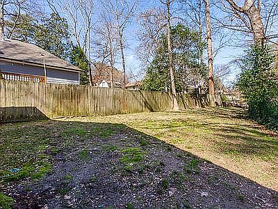 4th image of 1712 Duke Rd