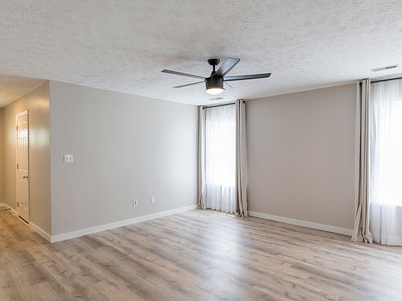 5th image of 713 Pioneer Ln