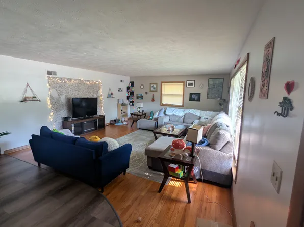 1736 S 13th St, Lincoln, NE 68502