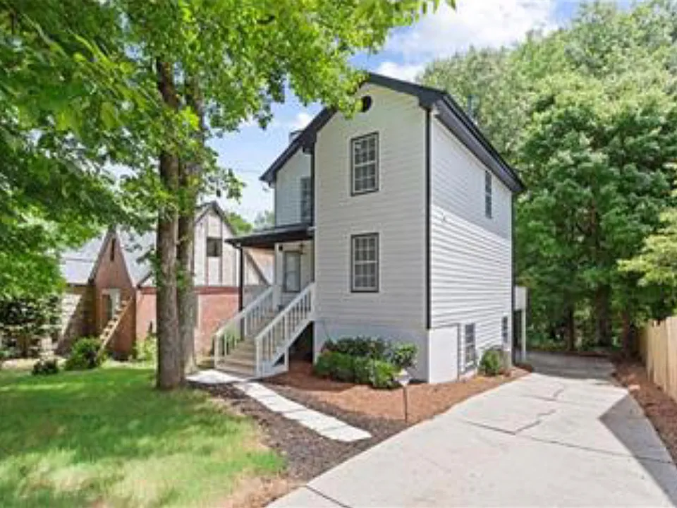 2299 Boulevard Granada SW