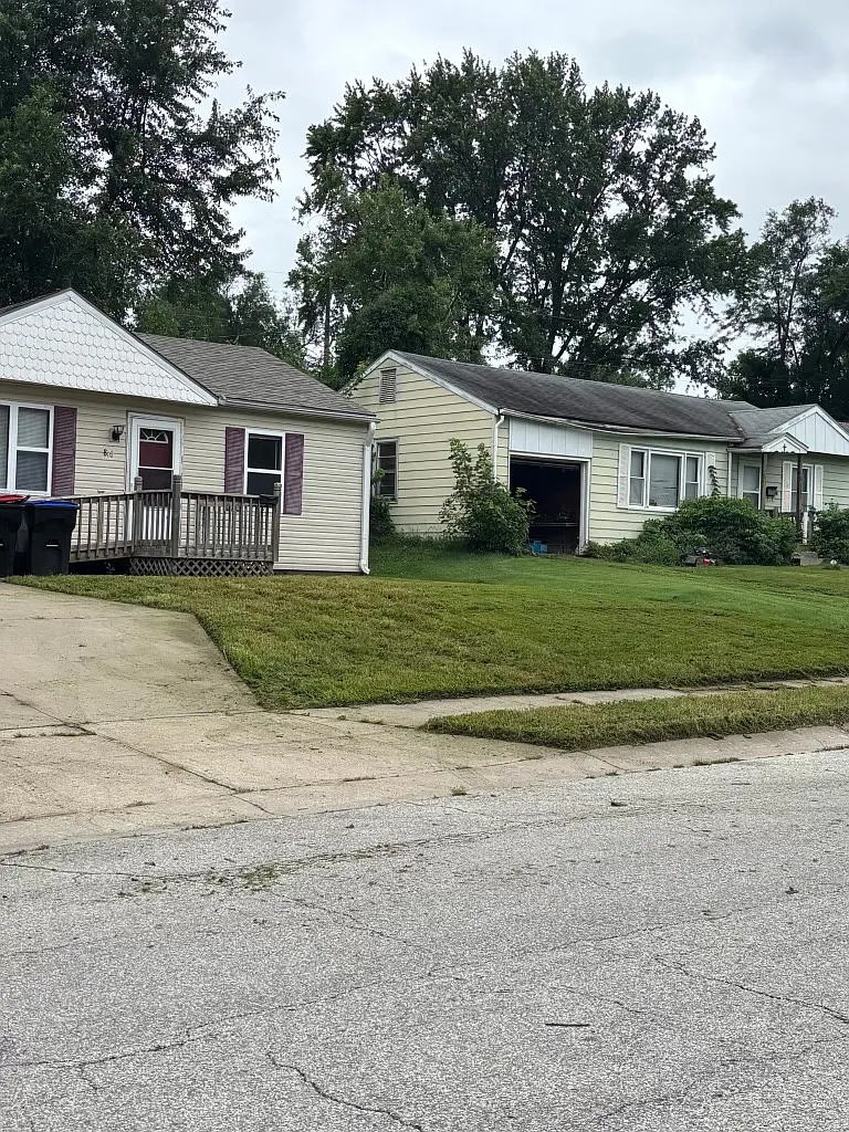 3 bed, 1032 sqft, $1,650 — Photo 1