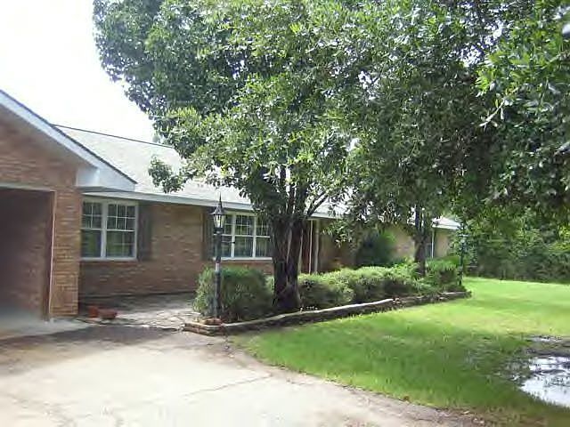 1st image of 506 River Road Dr SE