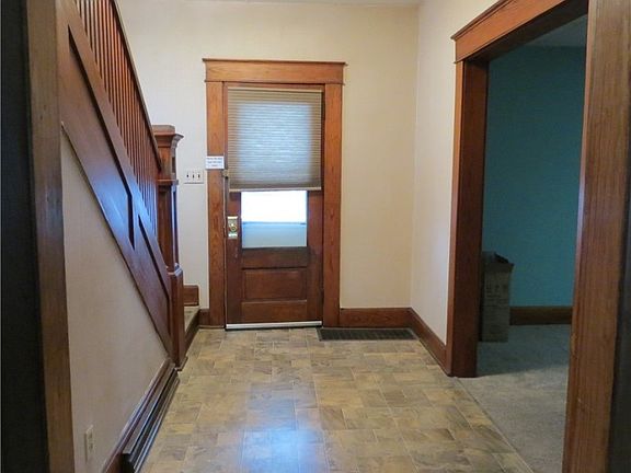 2nd image of 736 Spruce Ave
