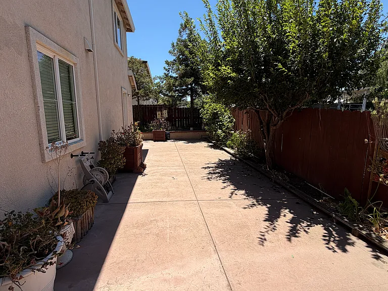 40 Curtis Ct — Photo 18