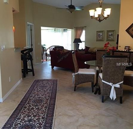 5th image of 811 Montrose Dr Unit 204