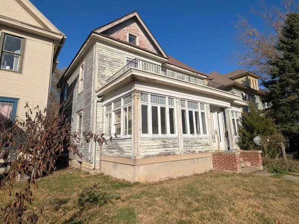 920 W 5th St, Marion, IN 46953