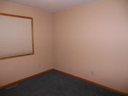 5th image of 13185 Isanti St NE