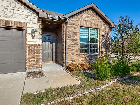 3rd image of 3825 S Courtney Ct