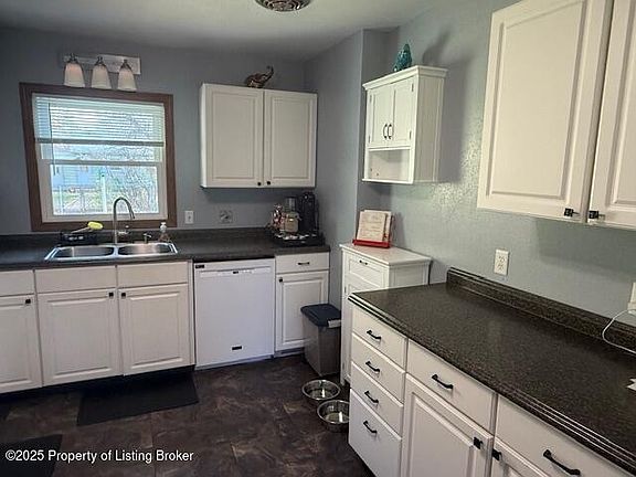 3rd image of 1417 1st St S