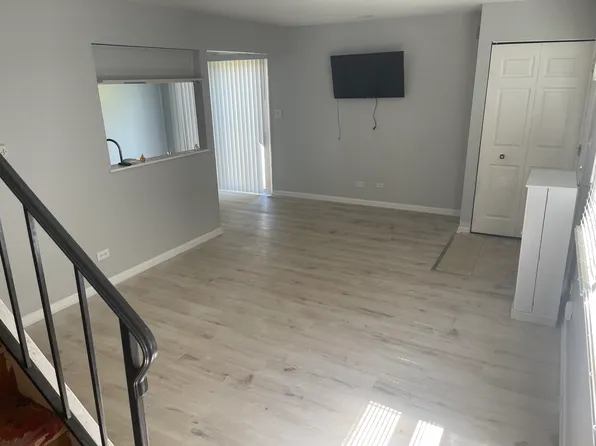 (undisclosed Address), Bartlett, IL 60103