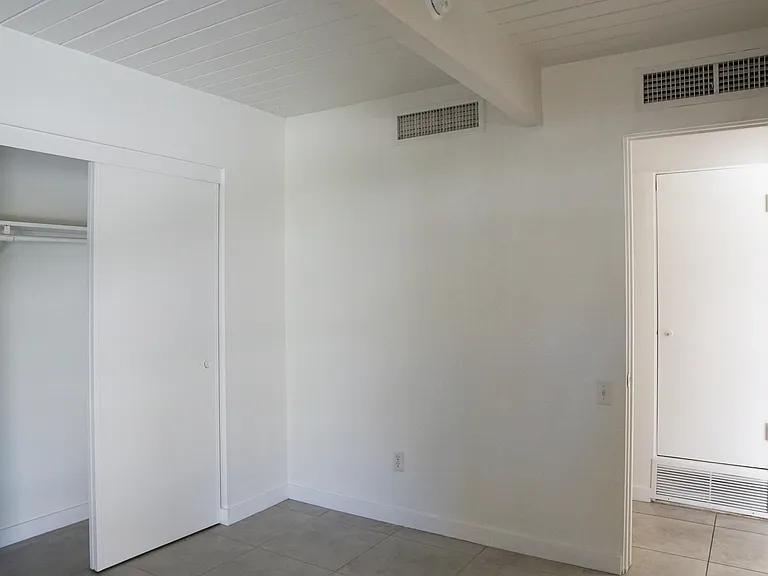 471 Sandpiper St — Photo 10