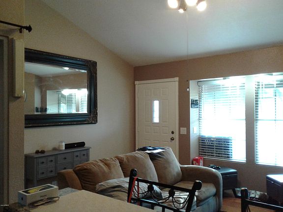 3rd image of 13789 W Vernon Ave