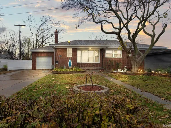 19046 Van Born Rd, Dearborn Heights, MI 48125