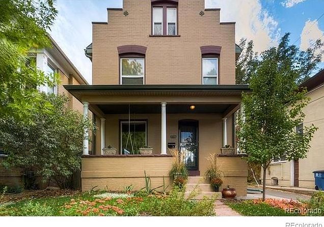 1st image of 528 W 1st Ave