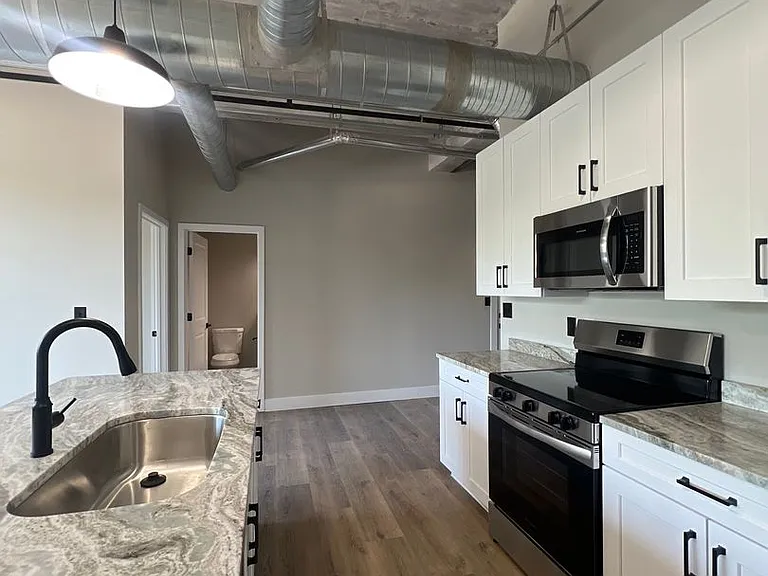 119 E Princess Anne Rd — Photo 157