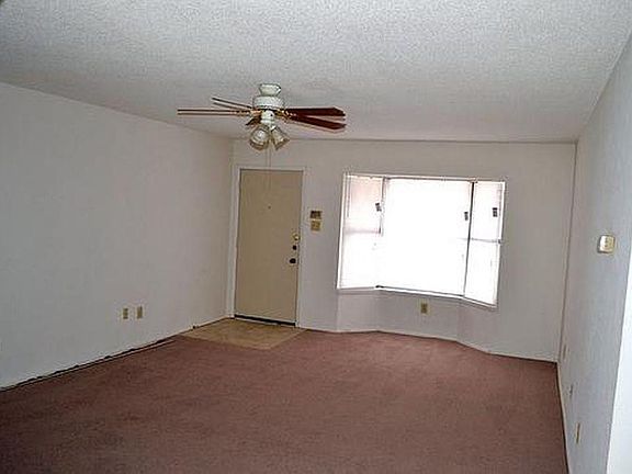 5th image of 1930 Bosque Dr