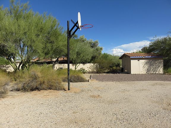 3rd image of 7341 N San Anna Dr