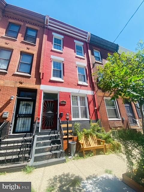 1st image of 2825 W Oxford St