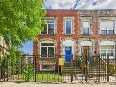 2933 W Wilcox St, Chicago, IL, 60612