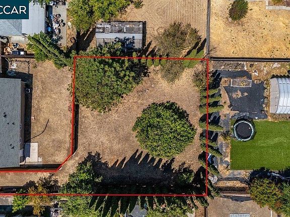 5th image of 4041 Golden Ave
