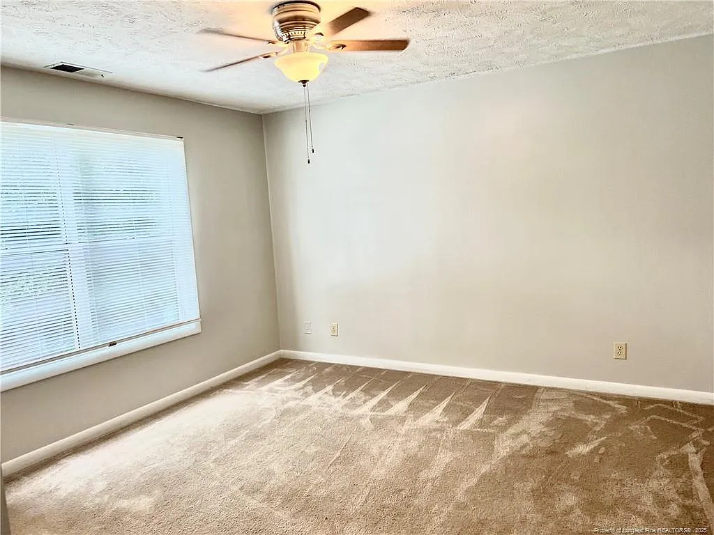 698 Unit 5 Bartons Landing - HS — Photo 2