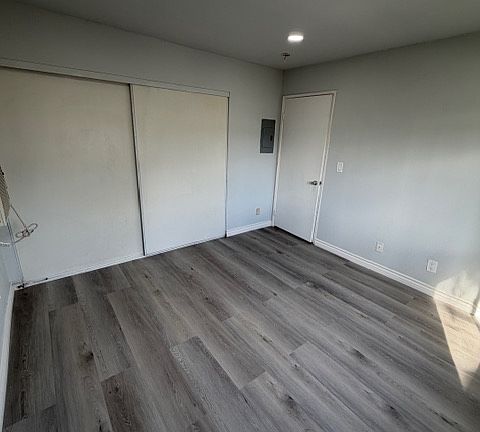 3rd image of 645 N New Hampshire Ave #7