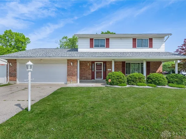 4701 Scothills Dr, Englewood, OH 45322