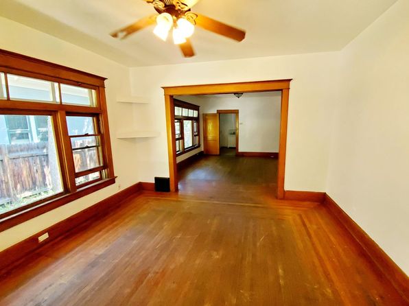 212 & 212-1/2 S Sherwood St