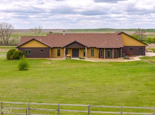 6311 106th St NE, Bismarck, ND 58503