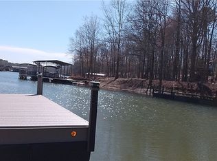 124 Friendship Rd, Seneca, SC 29678