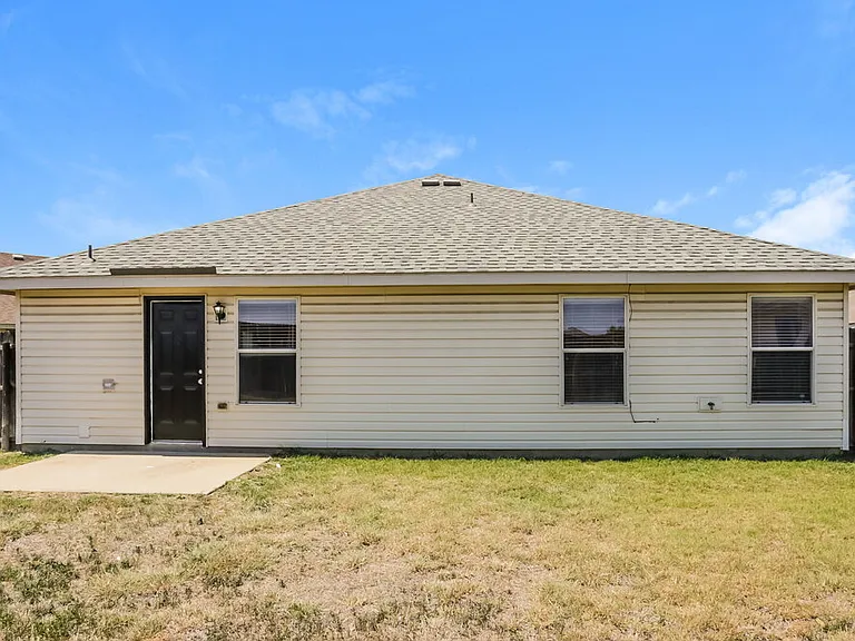 1520 Castle Ridge Rd — Photo 15