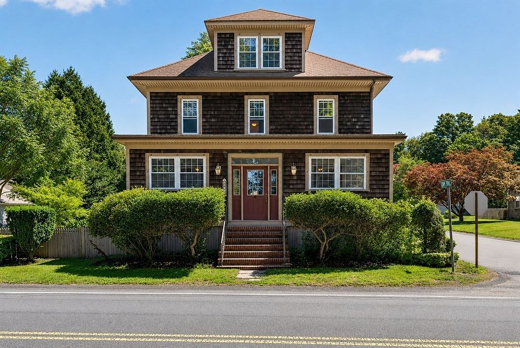 594 Slocum Rd