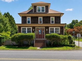 594 Slocum Rd, Dartmouth, MA 02747