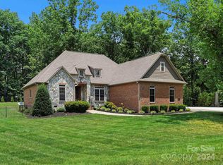 1437 Shiloh Run Ln, Lincolnton, NC 28092