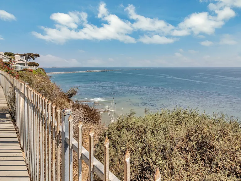 Anchor Point — Photo 49