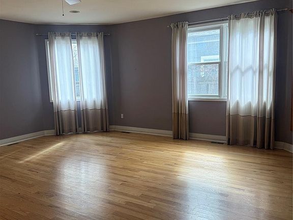 5th image of 2464 S Saint Paul Street