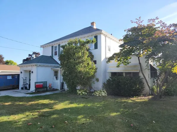 857 North 5th STREET, Manitowoc, WI 54220