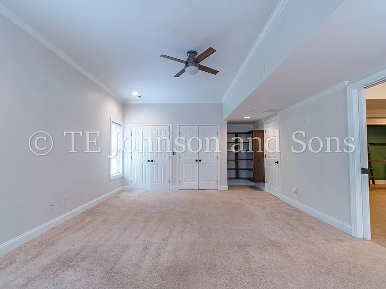 1112 Oakencroft Ct — Photo 48