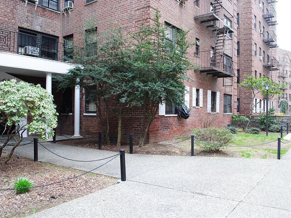 1st image of 11860 Metropolitan Ave APT 4A