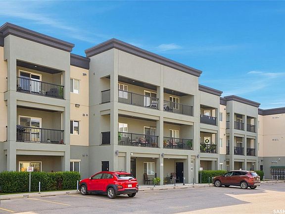 2nd image of UNIT 312-106 Hampton CIRCLE