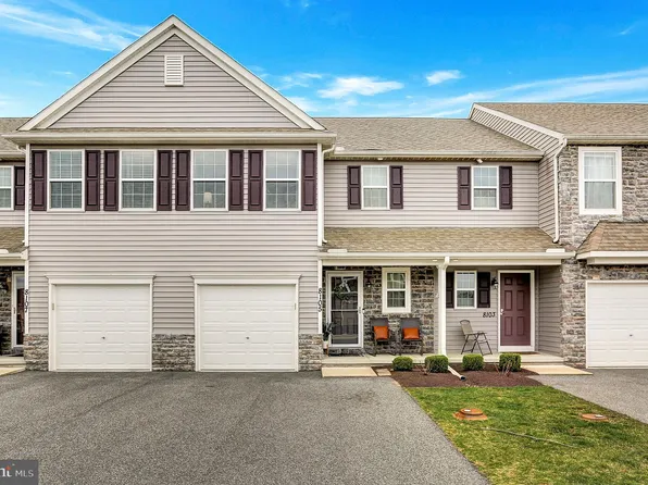8105 Lenker Dr, Harrisburg, PA 17112