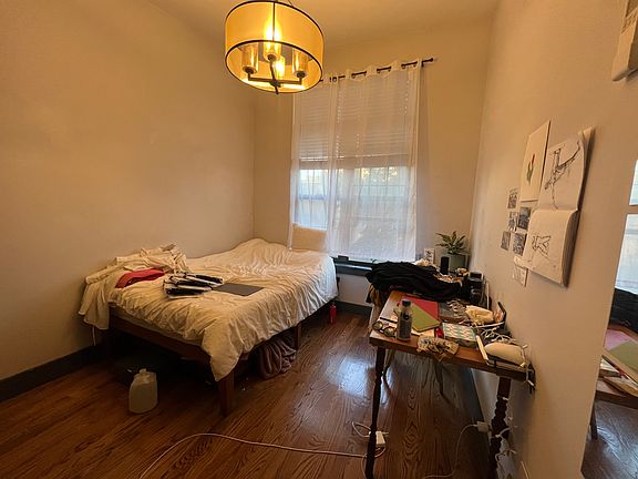 5th image of 541 Driggs Ave #3
